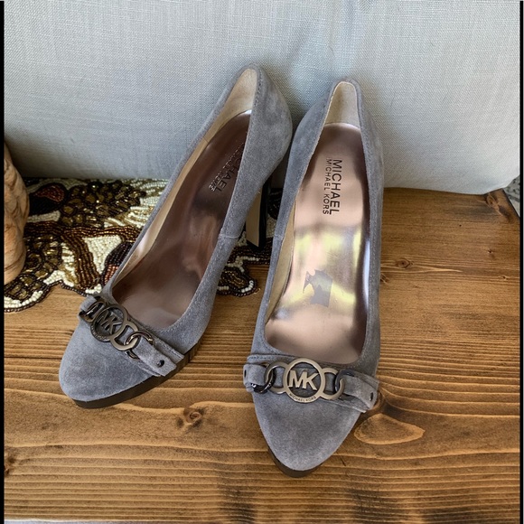Michael Kors Shoes - Michael Kors Gray Suede Pumps-Sz 7.    EUC!!
